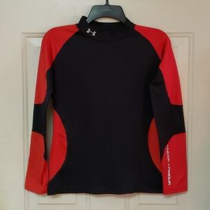 Like New! Under Armour yxl cold gear shirt